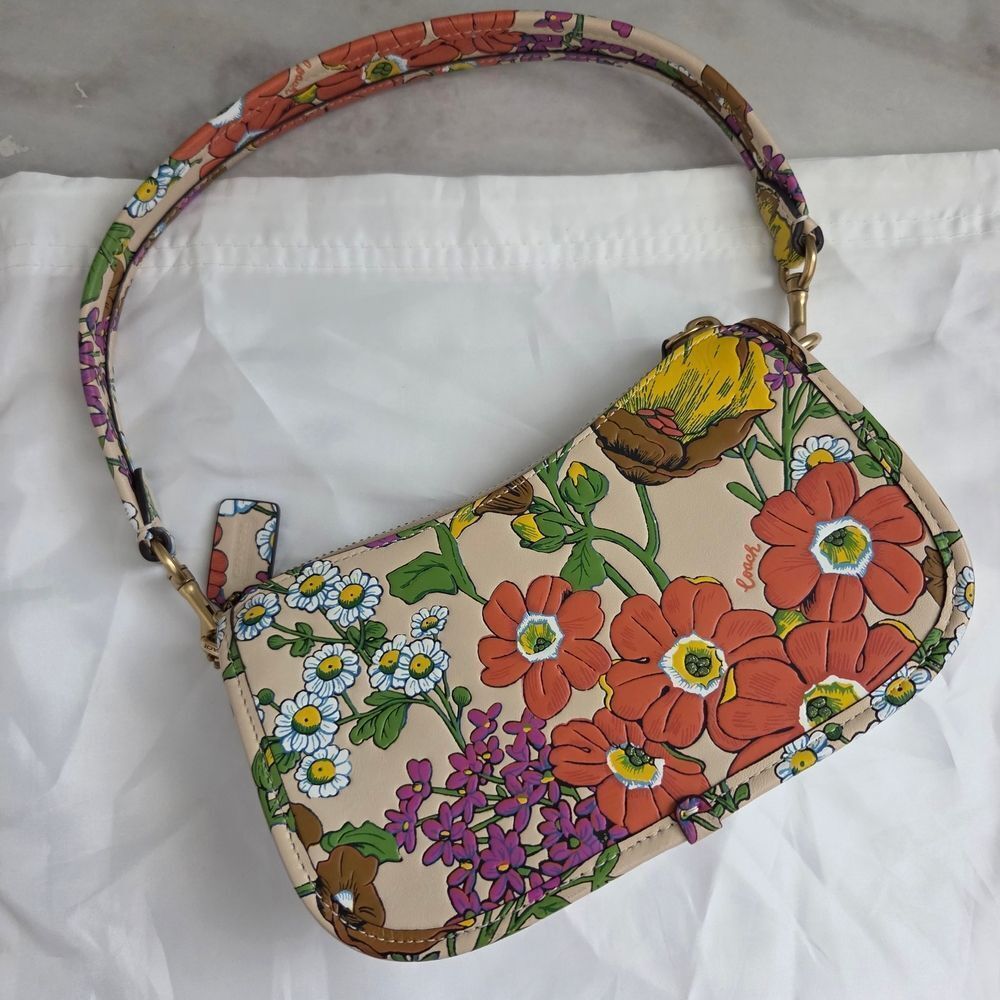 Coach Swinger 20 Ivory Multi Coral Floral Leather Shoulder Bag - Picture 5 of 8